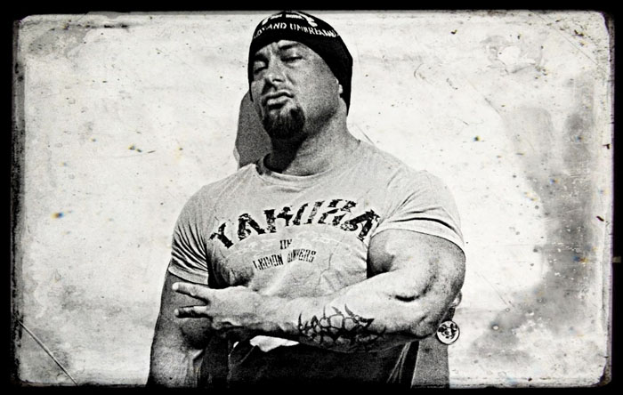 Mika_Bicep